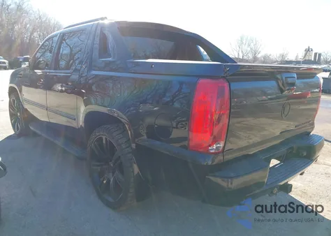 2008 Cadillac Escalade Ext Standard z USA, uszkodzony, nr VIN 3GYFK62848G107208